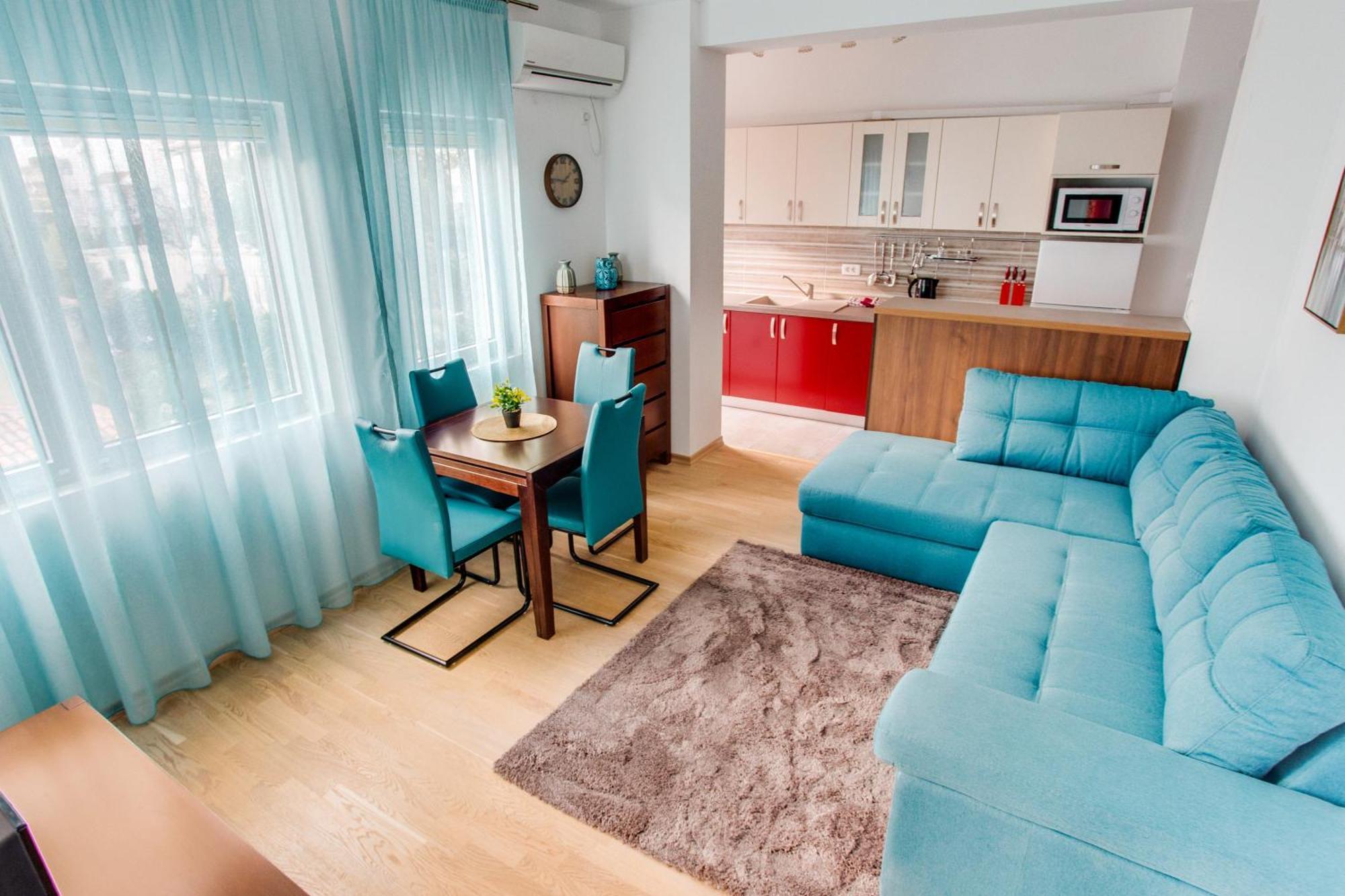 Apartments Lora 13.Jula, 15 บุดวา ภายนอก รูปภาพ
