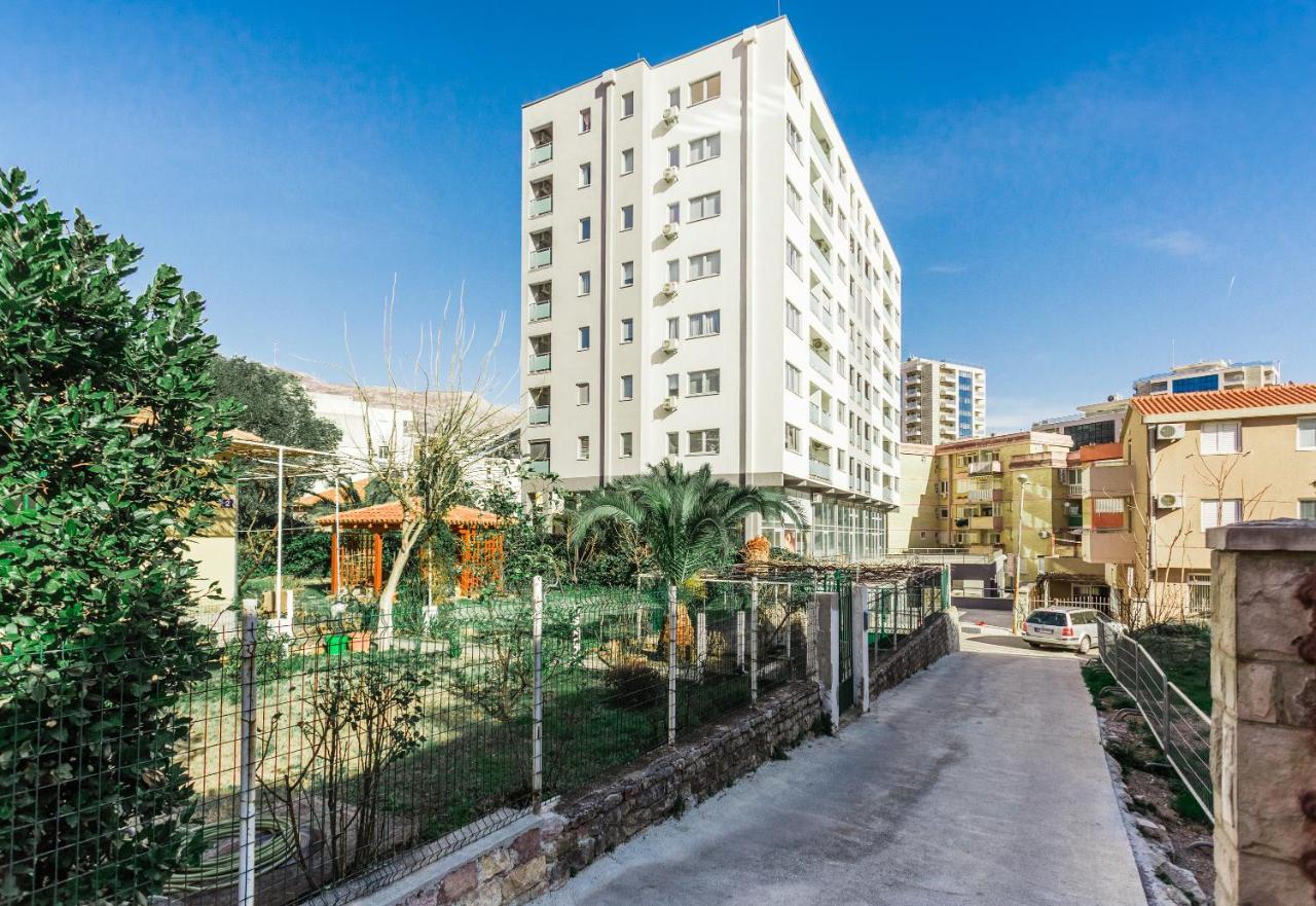 Apartments Lora 13.Jula, 15 บุดวา ภายนอก รูปภาพ